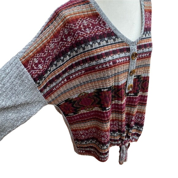 Absolutely Famous drop shoulder tie hem southwestern print Size 1X - Picture 3 of 9